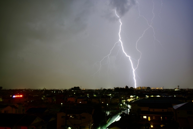 台風・大雨・落雷によるガス給湯器の故障を防ぐには？安全装置が作動する理由は？ ｜群馬県内施工実績No1のミヤケンリフォーム