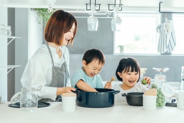 【前橋市】キッチンカウンターの種類と選び方！おしゃれで使いやすい空間に ｜群馬県内施工実績No1のミヤケンリフォーム