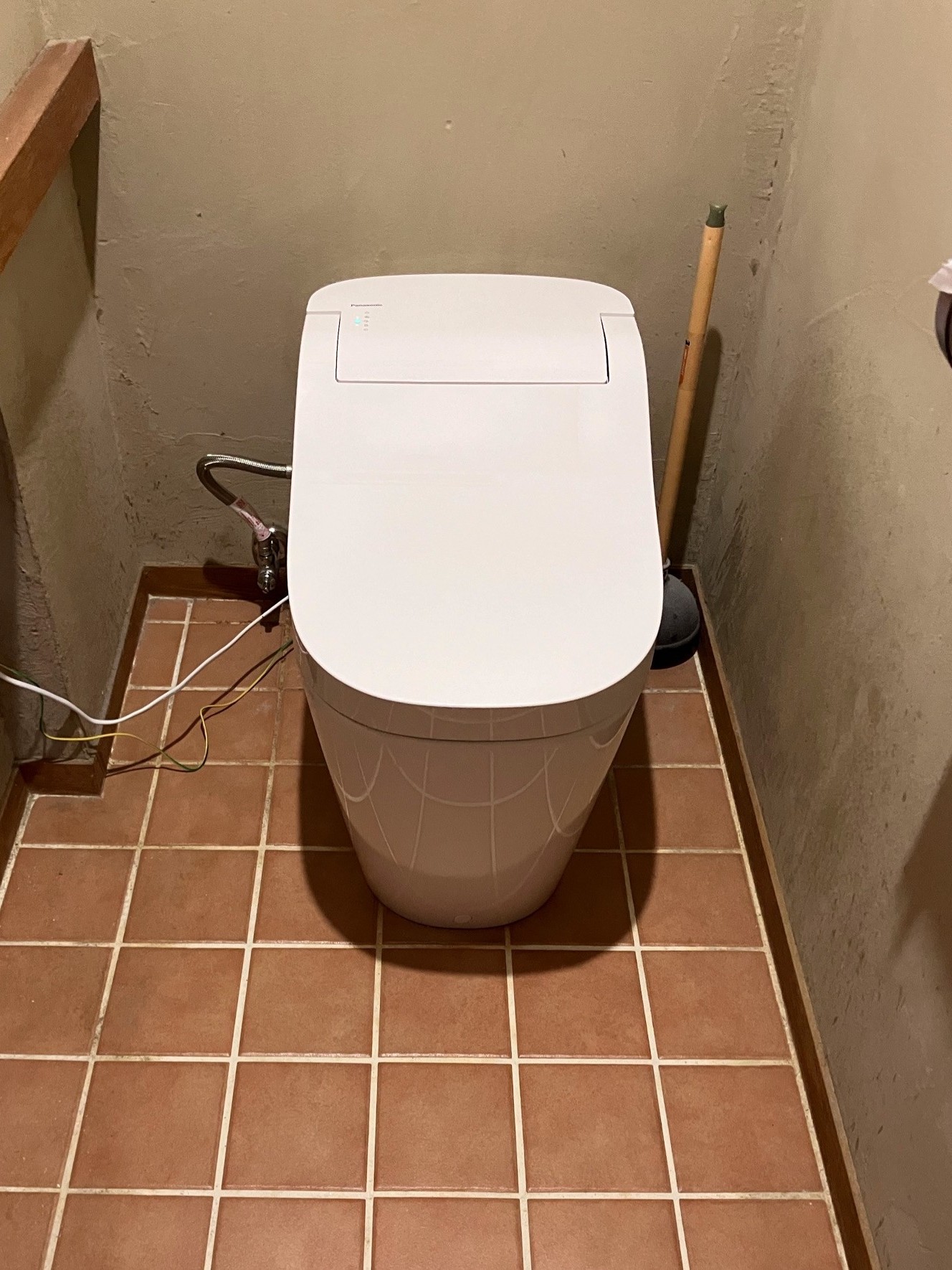 前橋市西片貝町K様　【Panasonic アラウーノS160】タンクありのトイレからタンクレストイレへの交換工事