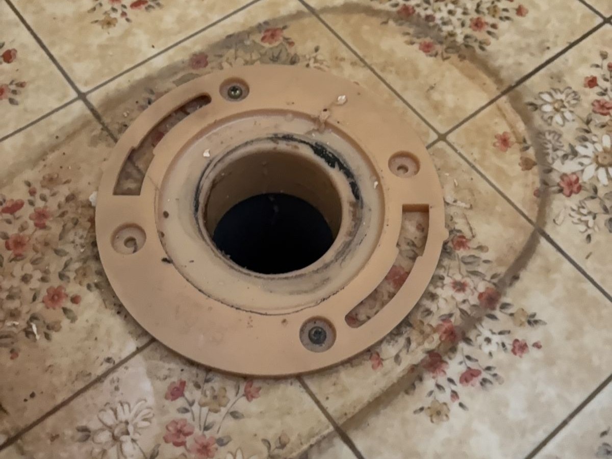 既存便器の撤去