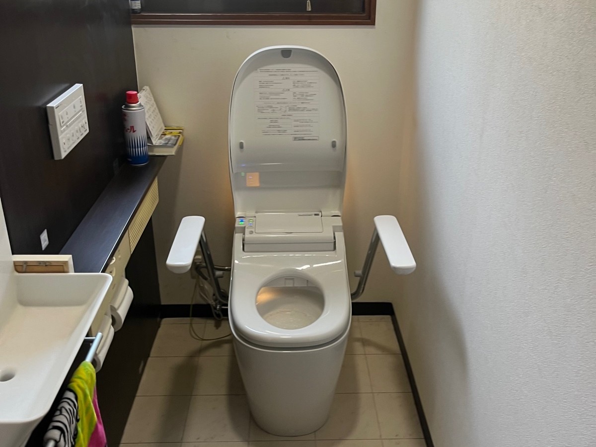 前橋市柏倉町A様　【Panasonic アラウーノ】トイレリフォーム工事